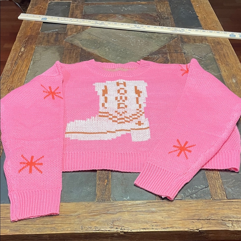 Pink Graphic Howdy Sweater with Boot and star burst pattern